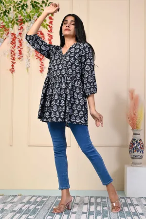 Black block print top